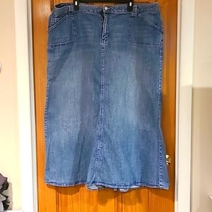 Fashion bug denim non stretch skirt 24w